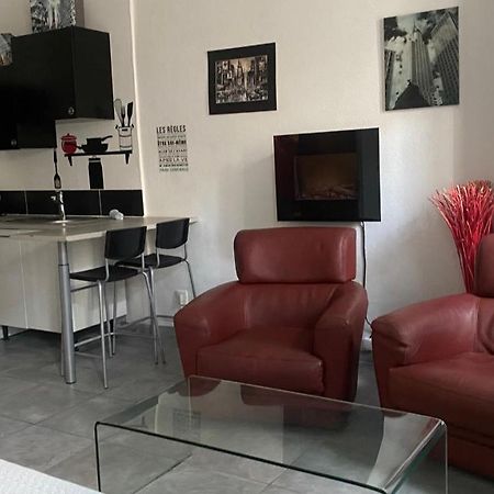 Le Suffren studio meublé Tolone Esterno foto