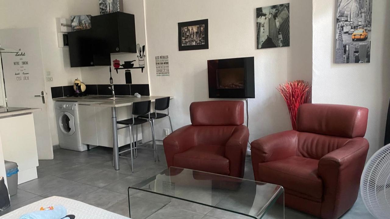 Le Suffren studio meublé Tolone Esterno foto