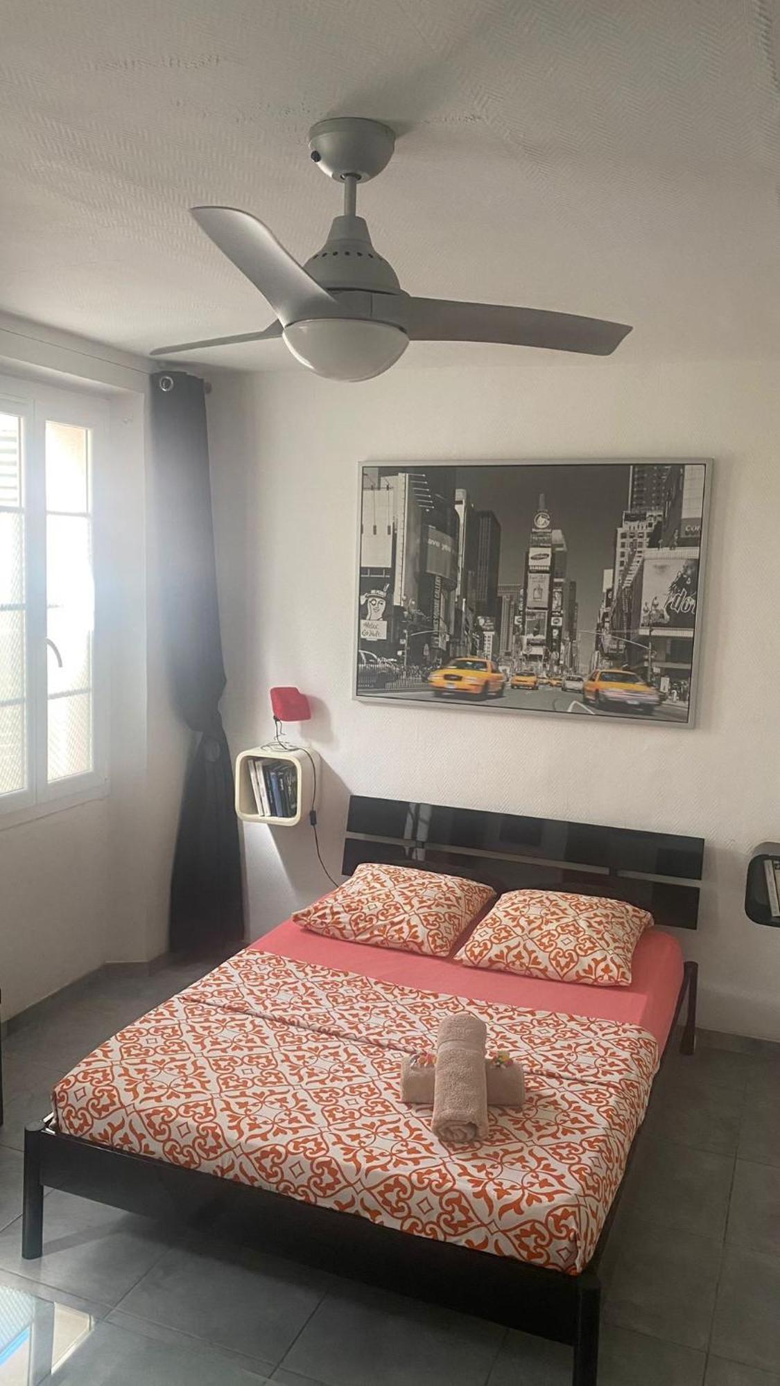 Le Suffren studio meublé Tolone Esterno foto