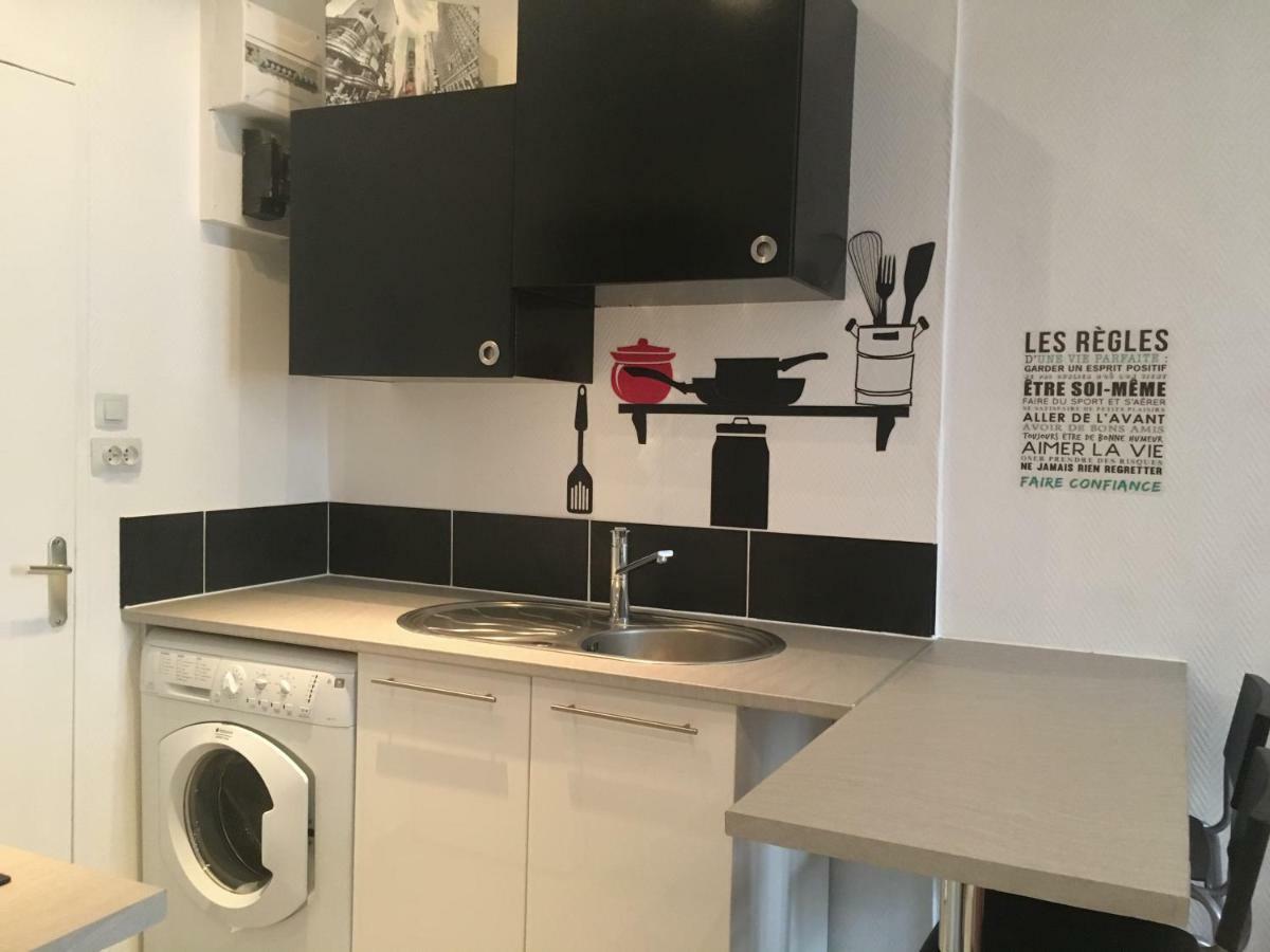 Le Suffren studio meublé Tolone Esterno foto
