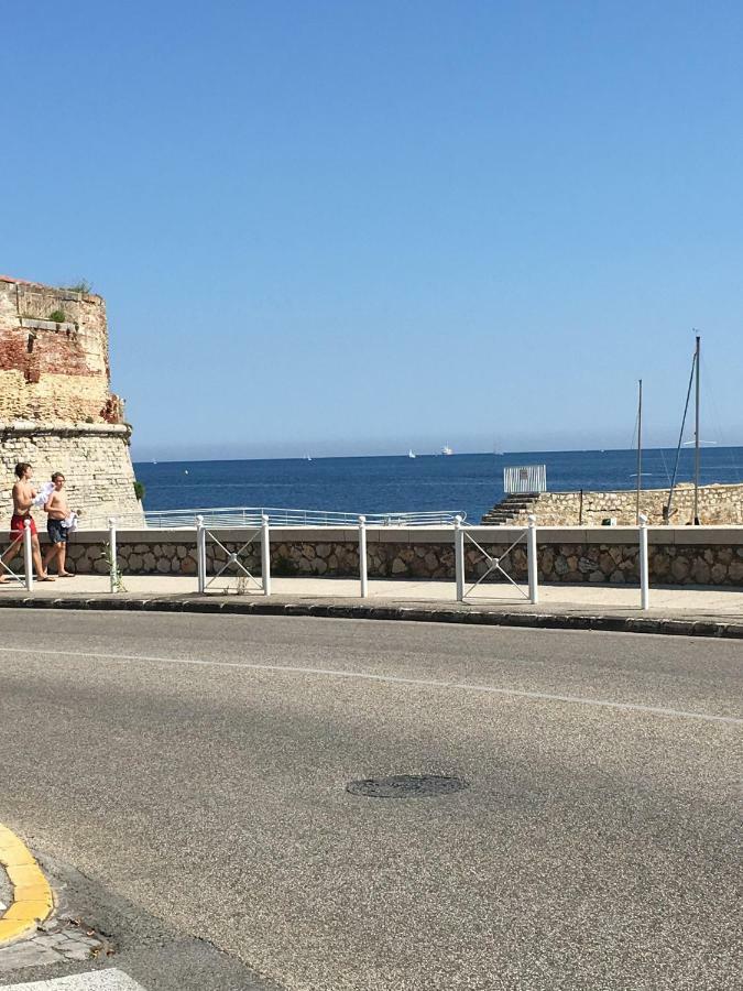 Le Suffren studio meublé Tolone Esterno foto