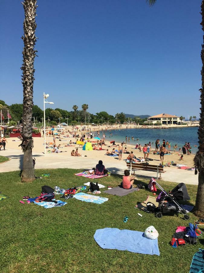 Le Suffren studio meublé Tolone Esterno foto