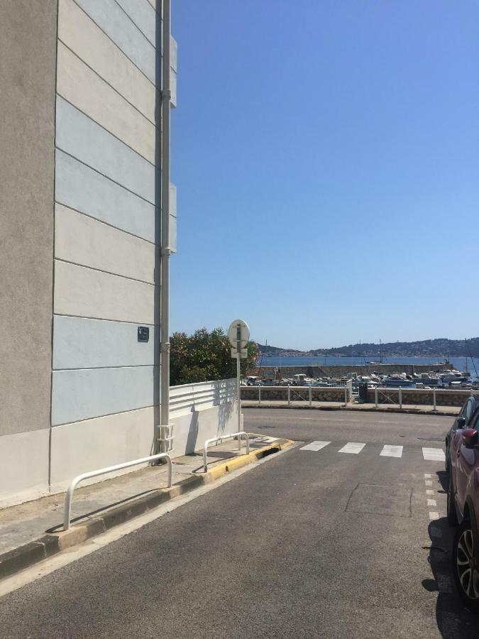 Le Suffren studio meublé Tolone Esterno foto