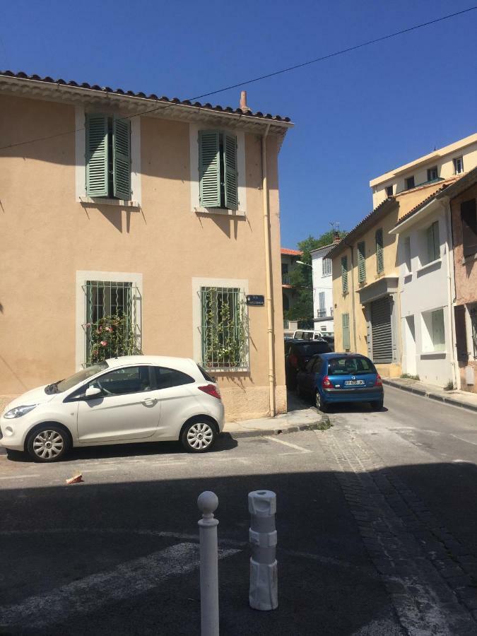Le Suffren studio meublé Tolone Esterno foto